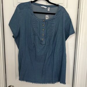Canyon Retreat-Women's Blue Denim Top